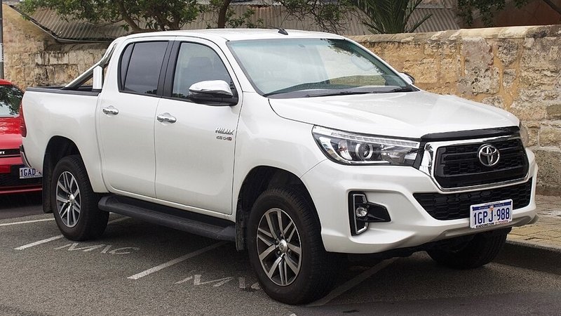 2015 Toyota HiLux SR5